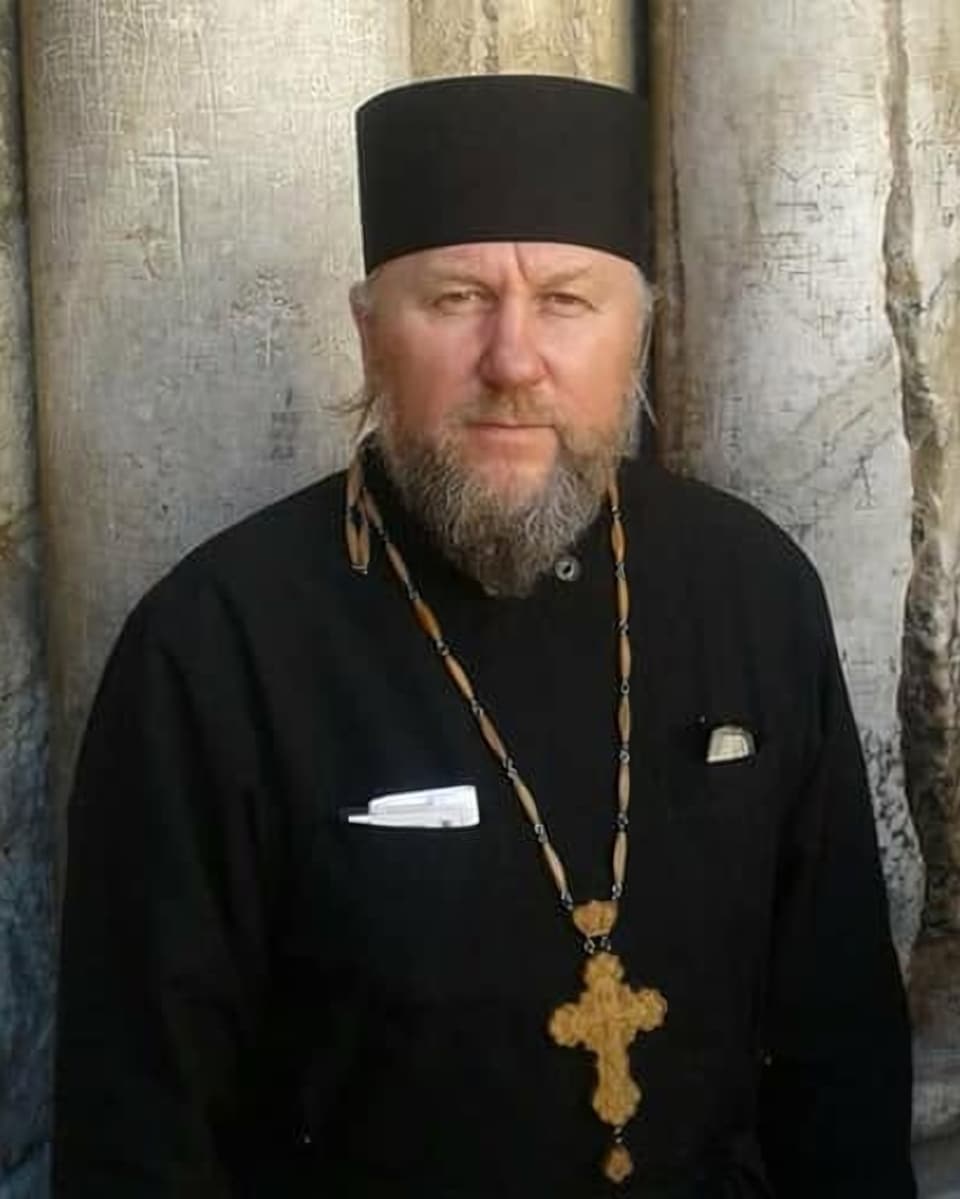 Протоієрей Віктор Опанасюк, настоятель храму Різдва Пресвятої Богородиці в Рижанах